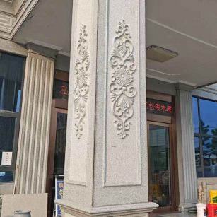 吉林省芝麻白别墅雕刻柱子  黄金麻