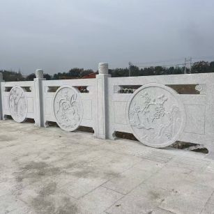 吉林省芝麻白河道栏杆 石材栏杆