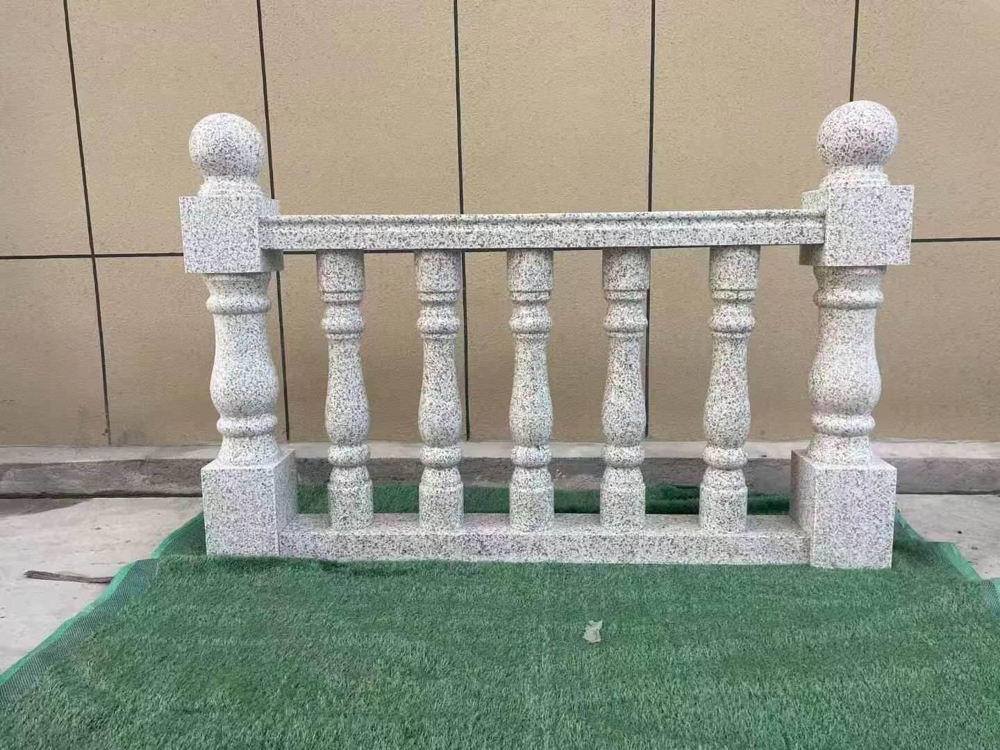 吉林省芝麻白阳台栏杆 花岗岩栏杆