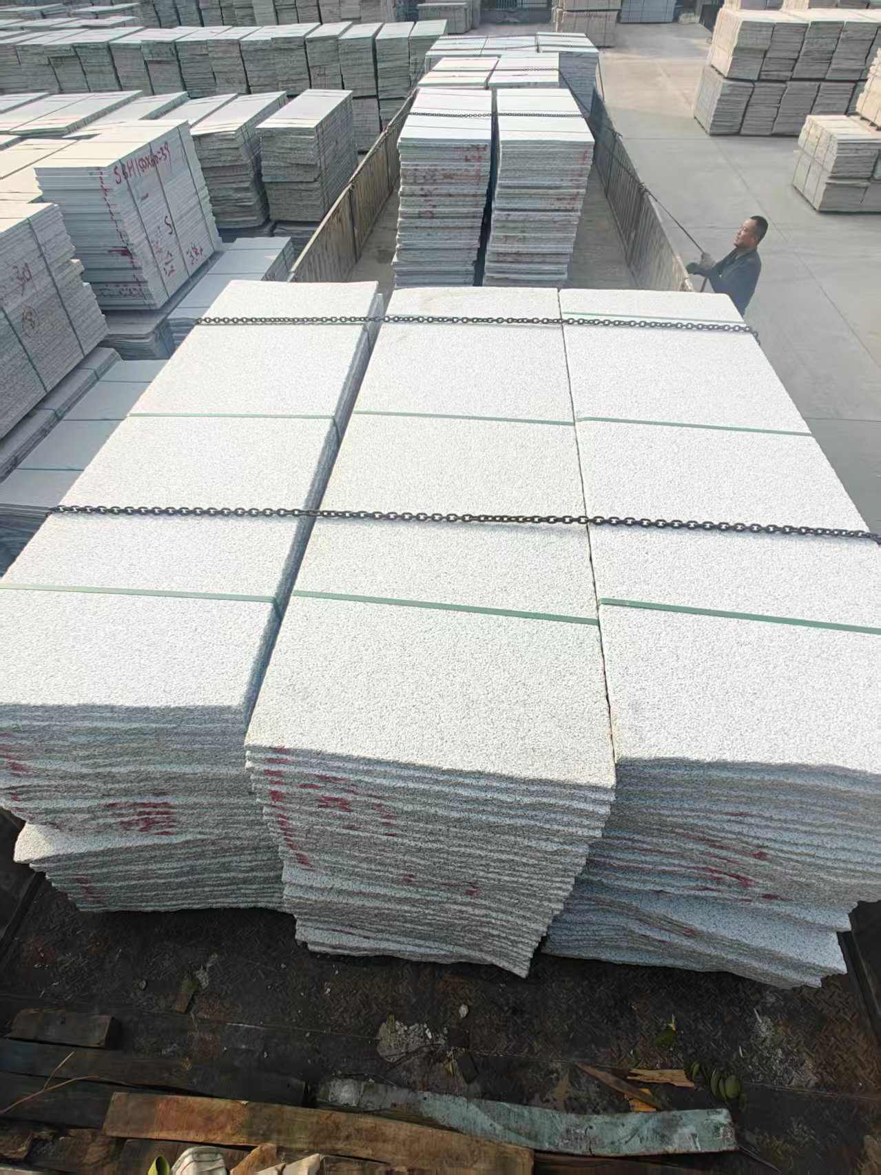 吉林省芝麻白毛板，石材毛板